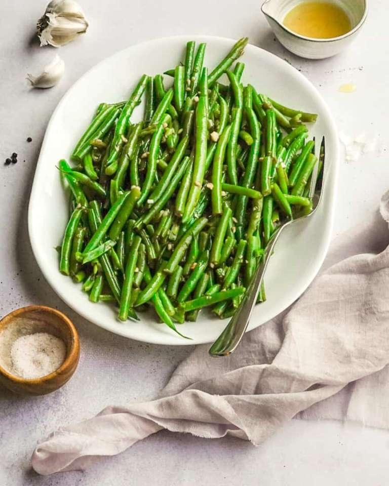 Simple Balsamic Green Beans - Stillwood Kitchen