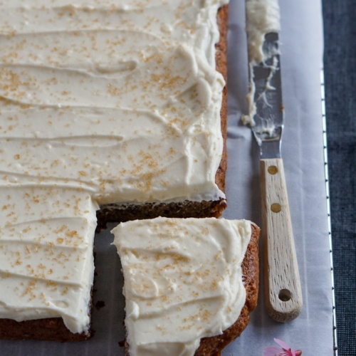 One Layer Banana Cake With Cream Cheese Frosting