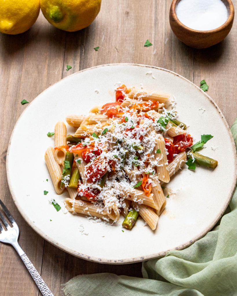Pasta with Roasted Asparagus and Tomatoes