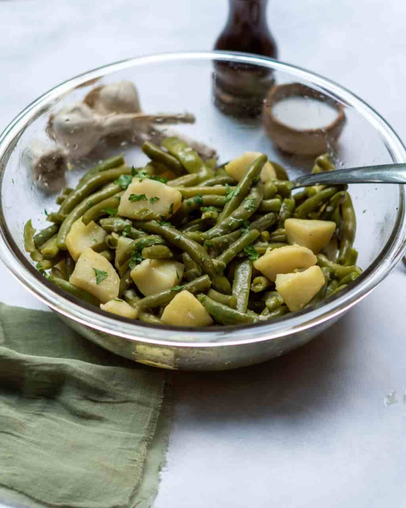 green beans and potatoes side dish